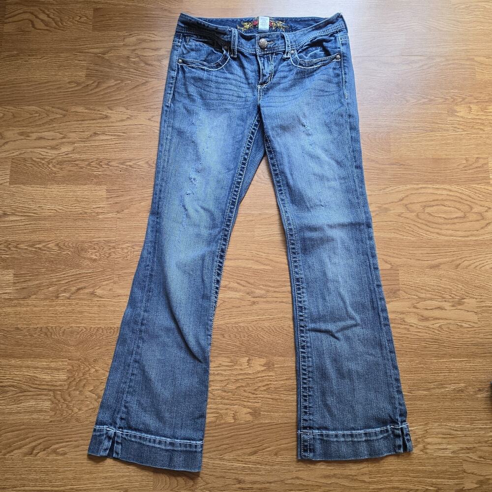Maurices Jeans Womens Juniors Size 9/10 Reg Embroidered Blue Denim Distressed